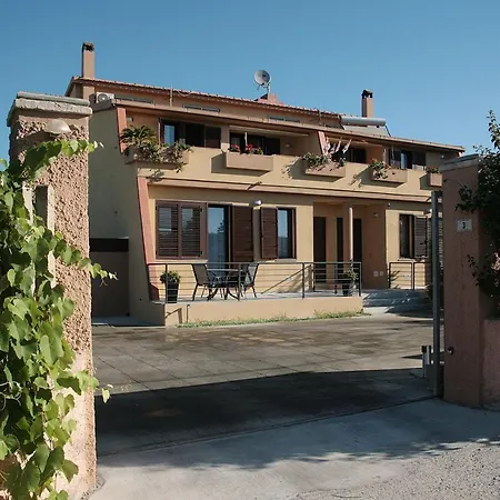 Oliver's House Sardinia *