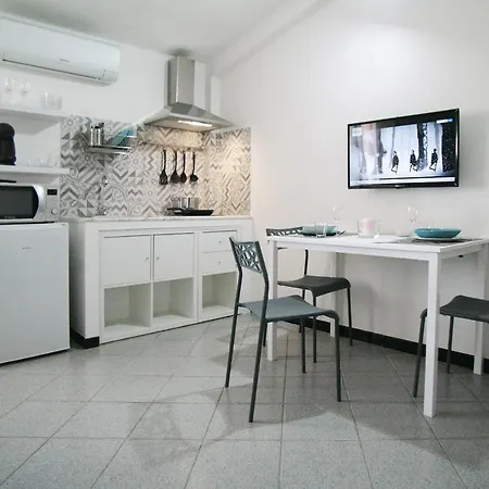 Oliver's House Sardinia *
